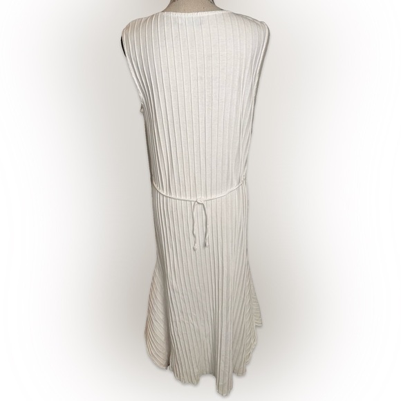 Fenini Dress - Picture 7 of 8